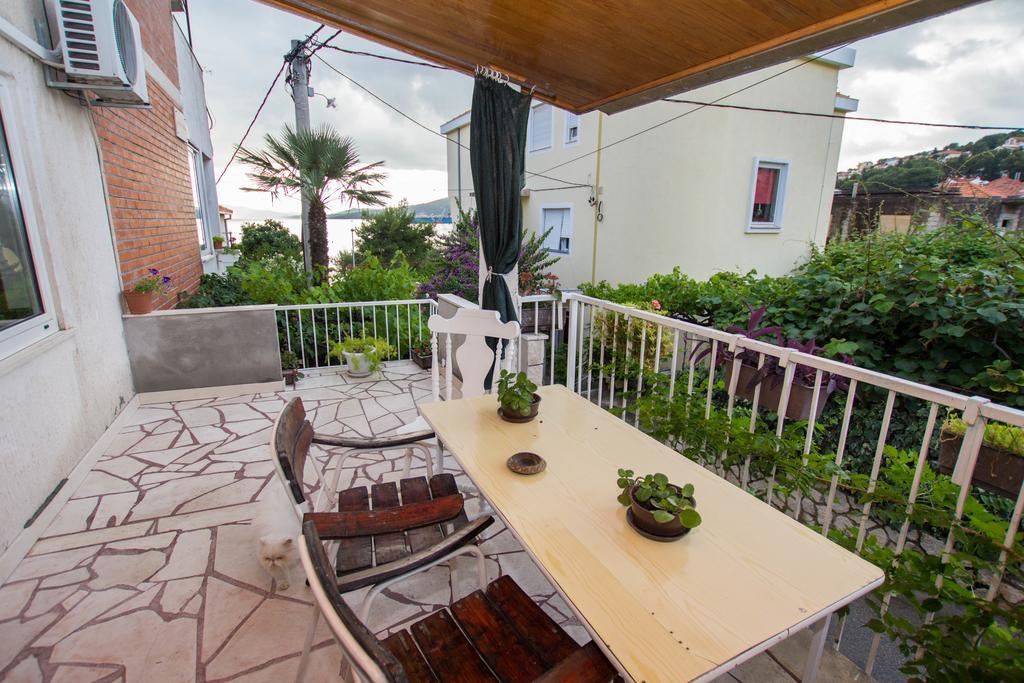 Apartment Cherie Trogir Bagian luar foto