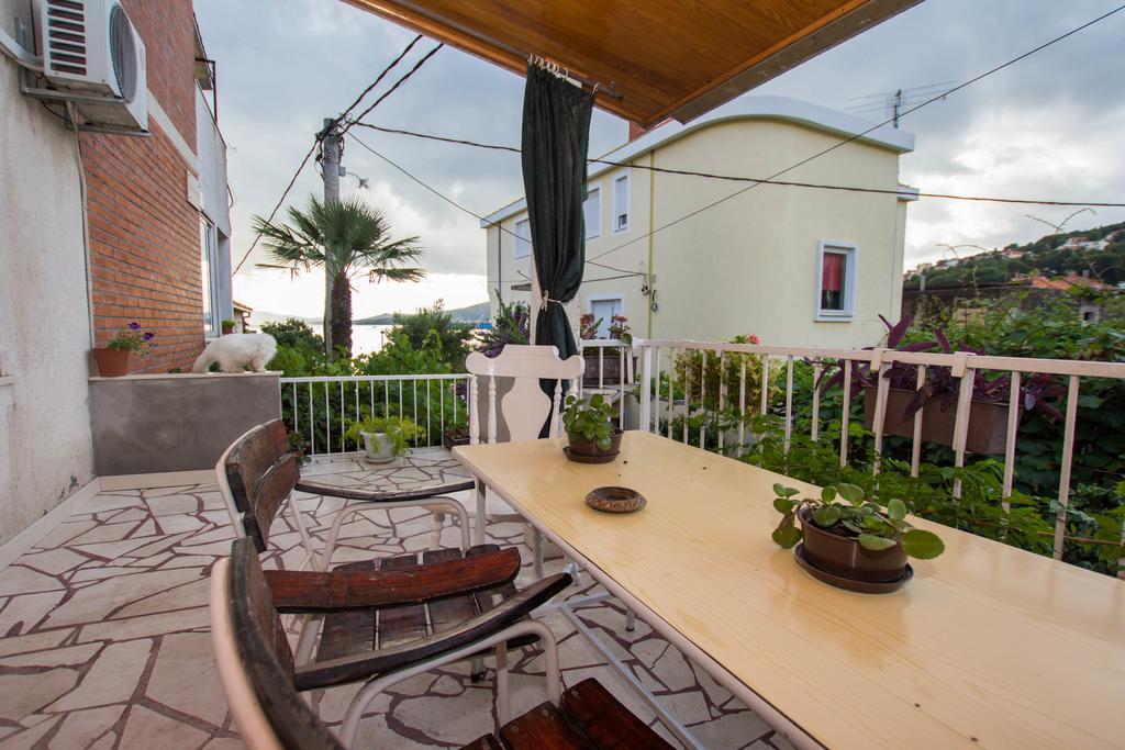 Apartment Cherie Trogir Bagian luar foto