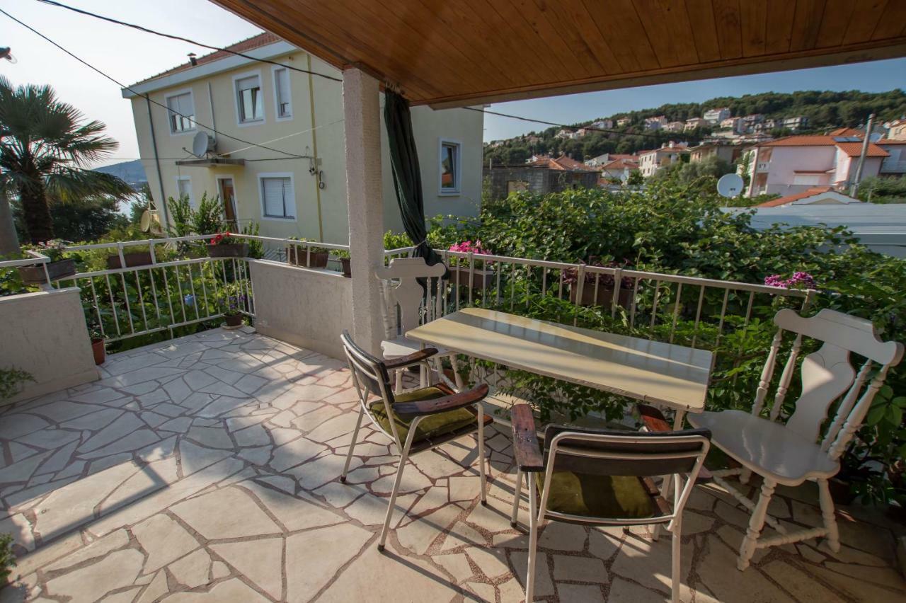 Apartment Cherie Trogir Bagian luar foto