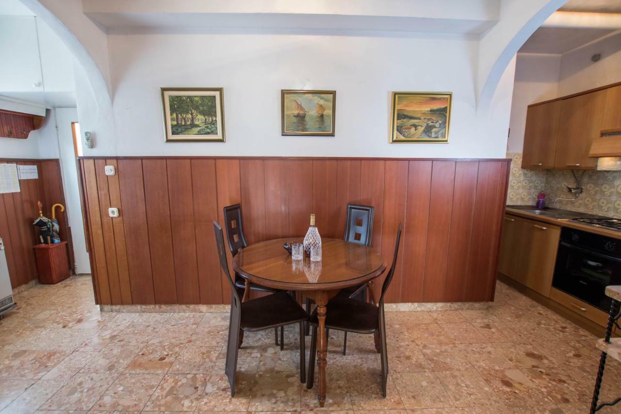 Apartment Cherie Trogir Bagian luar foto