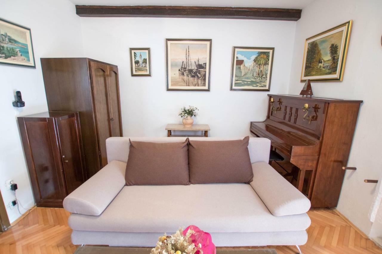Apartment Cherie Trogir Bagian luar foto