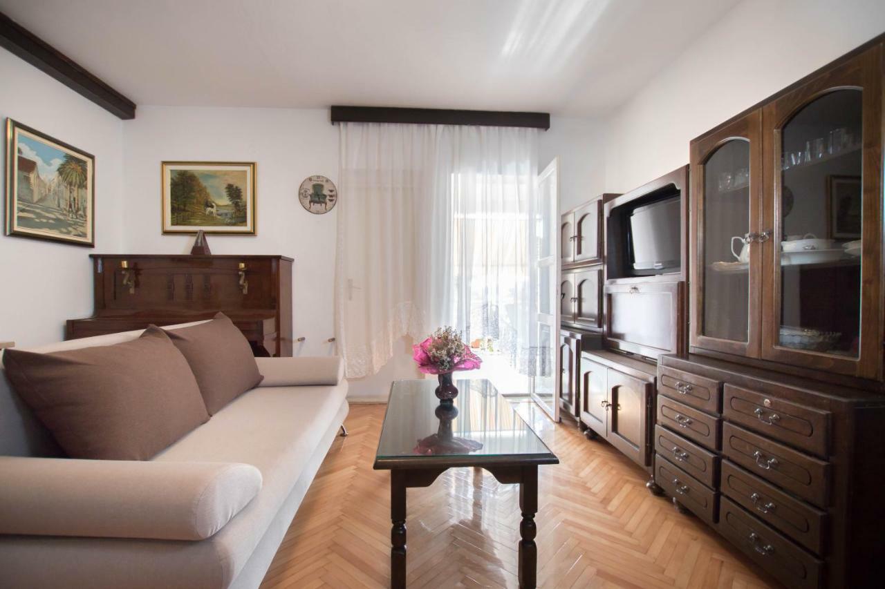 Apartment Cherie Trogir Bagian luar foto