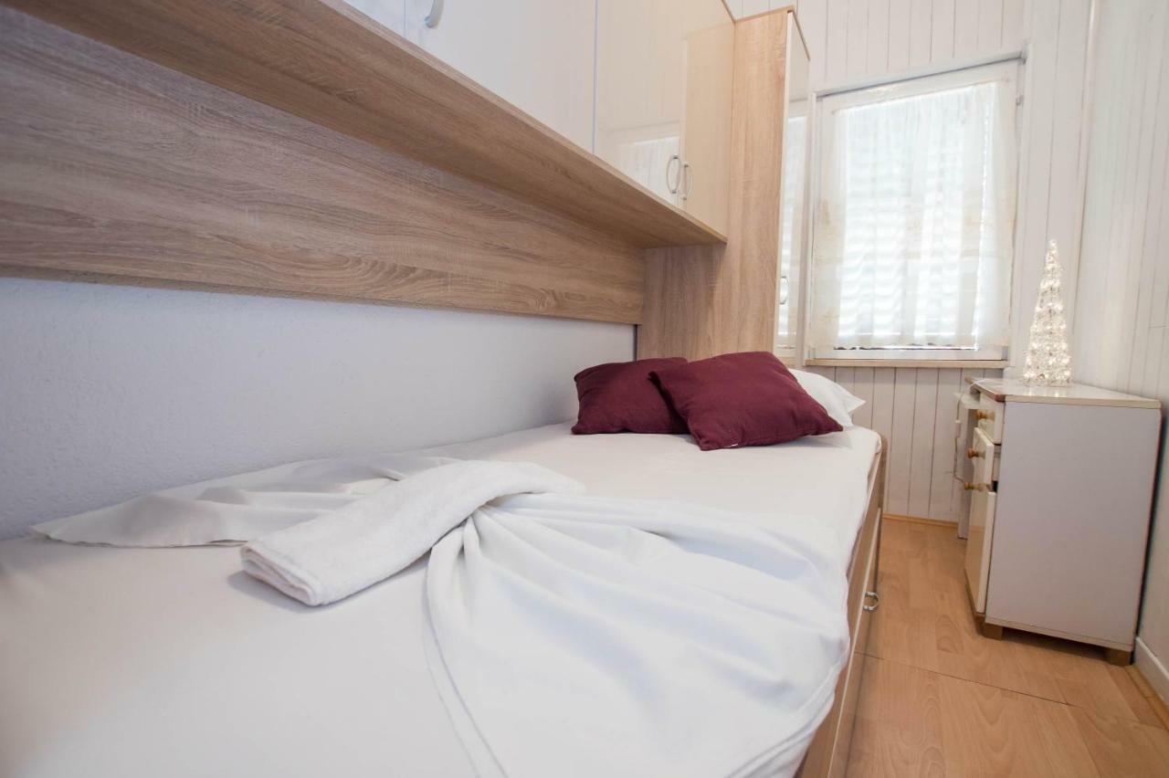 Apartment Cherie Trogir Bagian luar foto